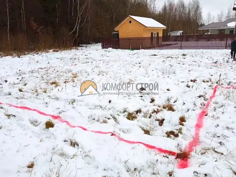 Работы по фундаменту размером 11 х 11 м.