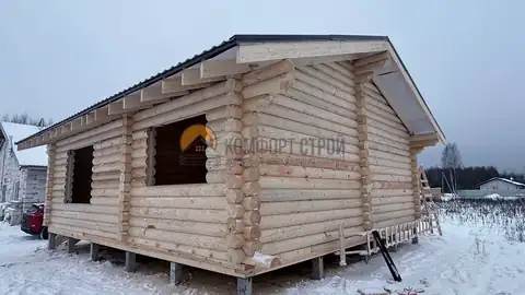 Сборка дома 8×9 м из оцилиндрованного бревна 240 мм — фото 3