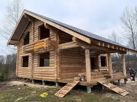 Дом «Бокситогорский»: шлифовка и покраска